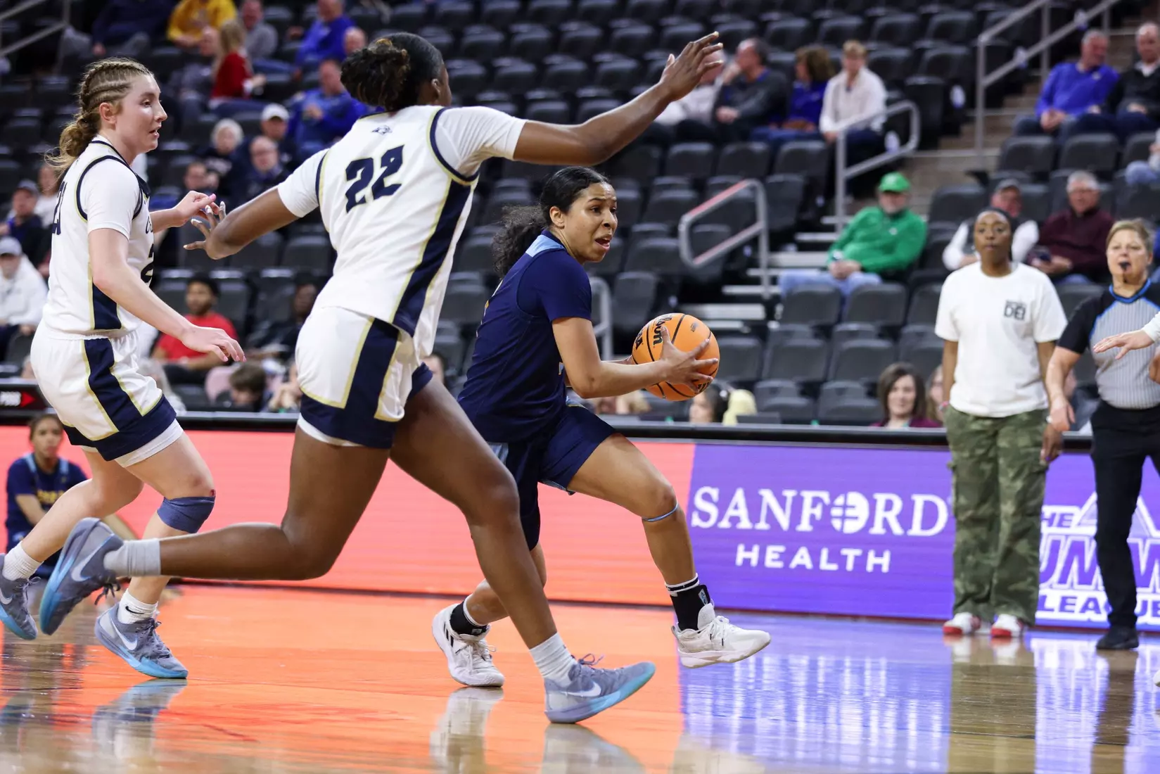 Kansas City Women's Basketball ended its season against No. 2 Oral Roberts in the Summit League Semifinals, falling 73-95. Elauni Bennett put up her second double-double of the tournament with 17 points and 13 rebounds. Alayna Contreras led the Roos from the field with 20 points.