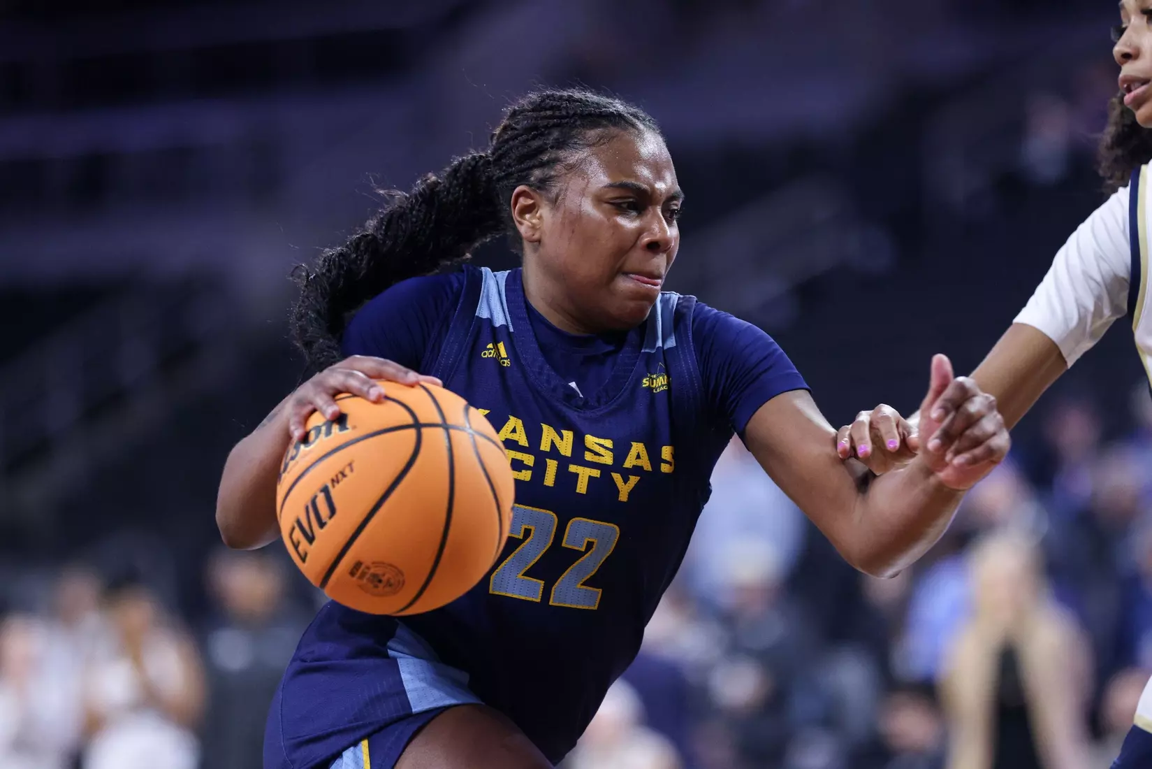 Kansas City Women's Basketball ended its season against No. 2 Oral Roberts in the Summit League Semifinals, falling 73-95. Elauni Bennett put up her second double-double of the tournament with 17 points and 13 rebounds. Alayna Contreras led the Roos from the field with 20 points.