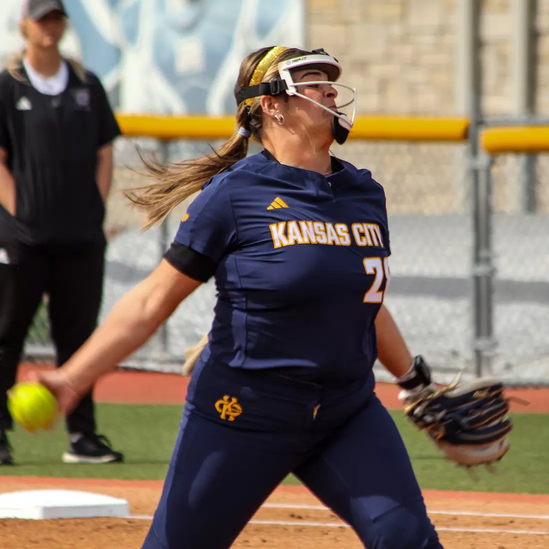 Kansas City Softball went toe-to-toe with Omaha in the series finale on Apr. 13, 2025, eventually dropping a 3-1 decision.