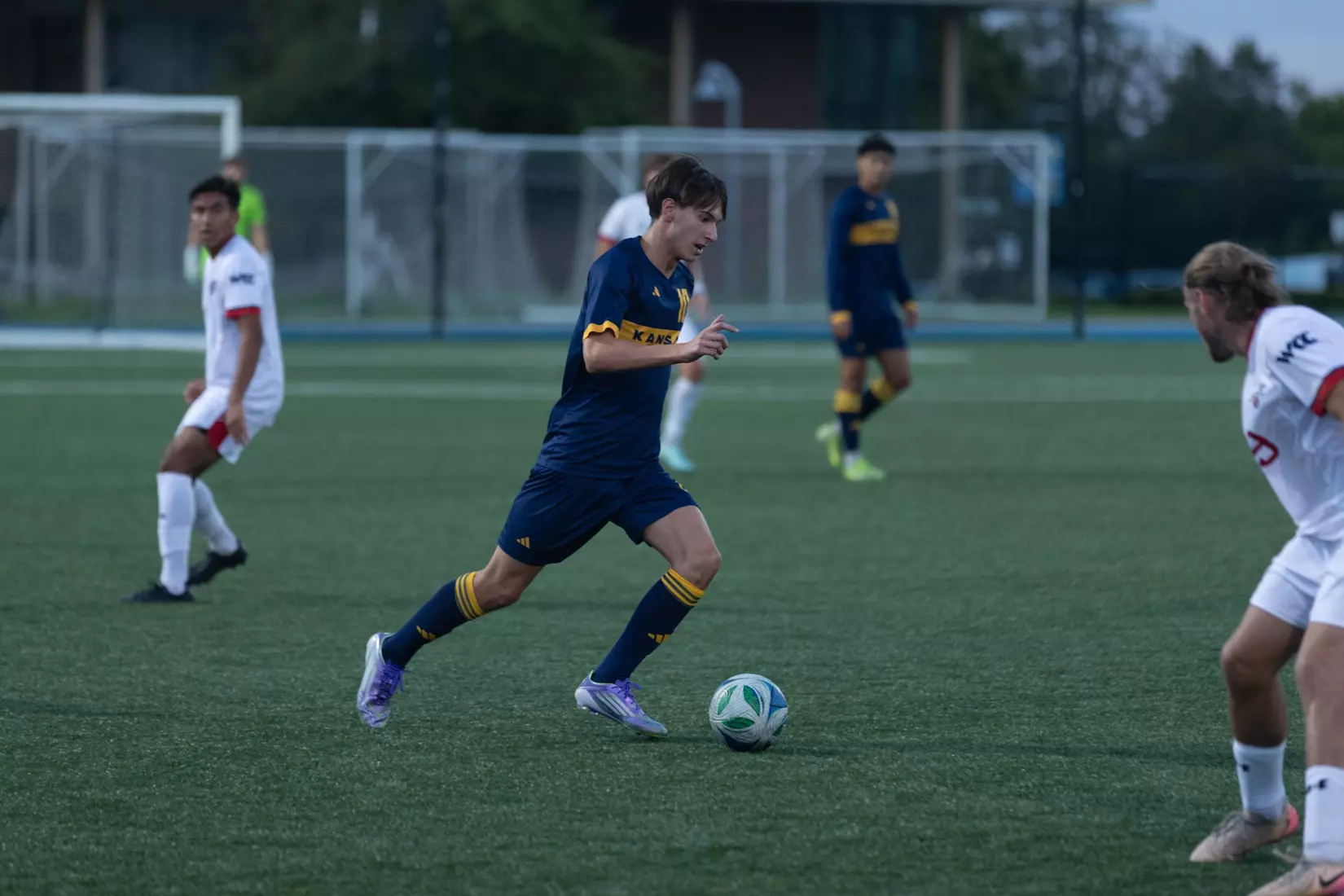 Kansas City Men’s Soccer battled to a 1-1 draw against Saint Mary’s on Friday night during College Colors Night. The Roos showed grit on both ends of the field, capitalizing on scoring chances while holding strong defensively. With the tie, UMKC continues to build momentum heading deeper into the season.