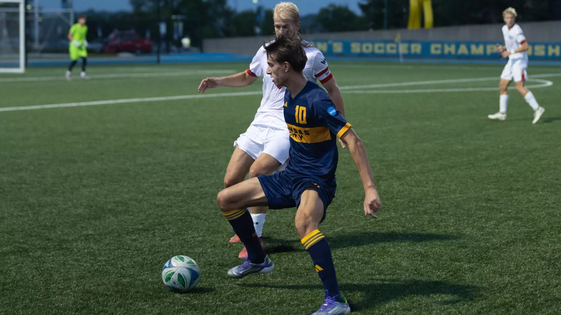 Kansas City Men’s Soccer battled to a 1-1 draw against Saint Mary’s on Friday night during College Colors Night. The Roos showed grit on both ends of the field, capitalizing on scoring chances while holding strong defensively. With the tie, UMKC continues to build momentum heading deeper into the season.