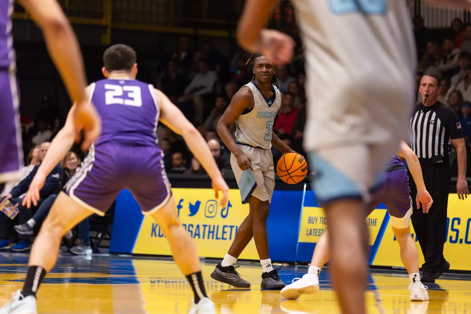 The UMKC Roos fell to the St. Thomas Tommies, 104–64, on February 14, 2026.