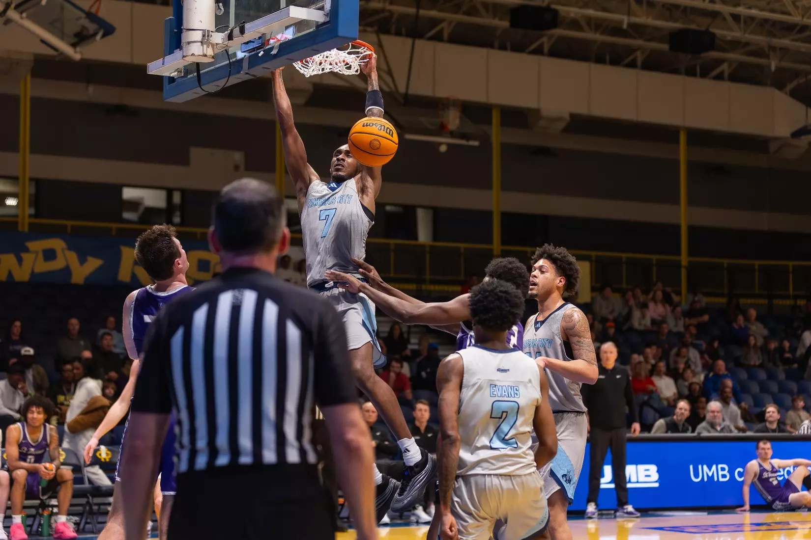 The UMKC Roos fell to the St. Thomas Tommies, 104–64, on February 14, 2026.