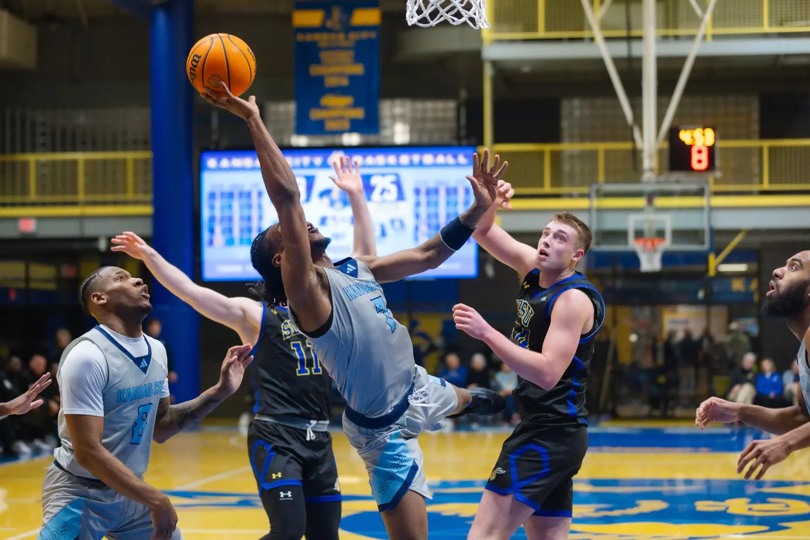 In the second to last home game of the season, the Kansas City Roos faced up against the South Dakota State Jackrabbits. Starting strong in the first half the Roos kept up a good momentum, putting pressure on the Jackrabbits. Despite this pressure, the Roos would ultimately fall to the Jackrabbits with a final score of 73-59. The Roos will recognize the senior players this Saturday during the last home game of the season against Oral Roberts Golden Eagles.