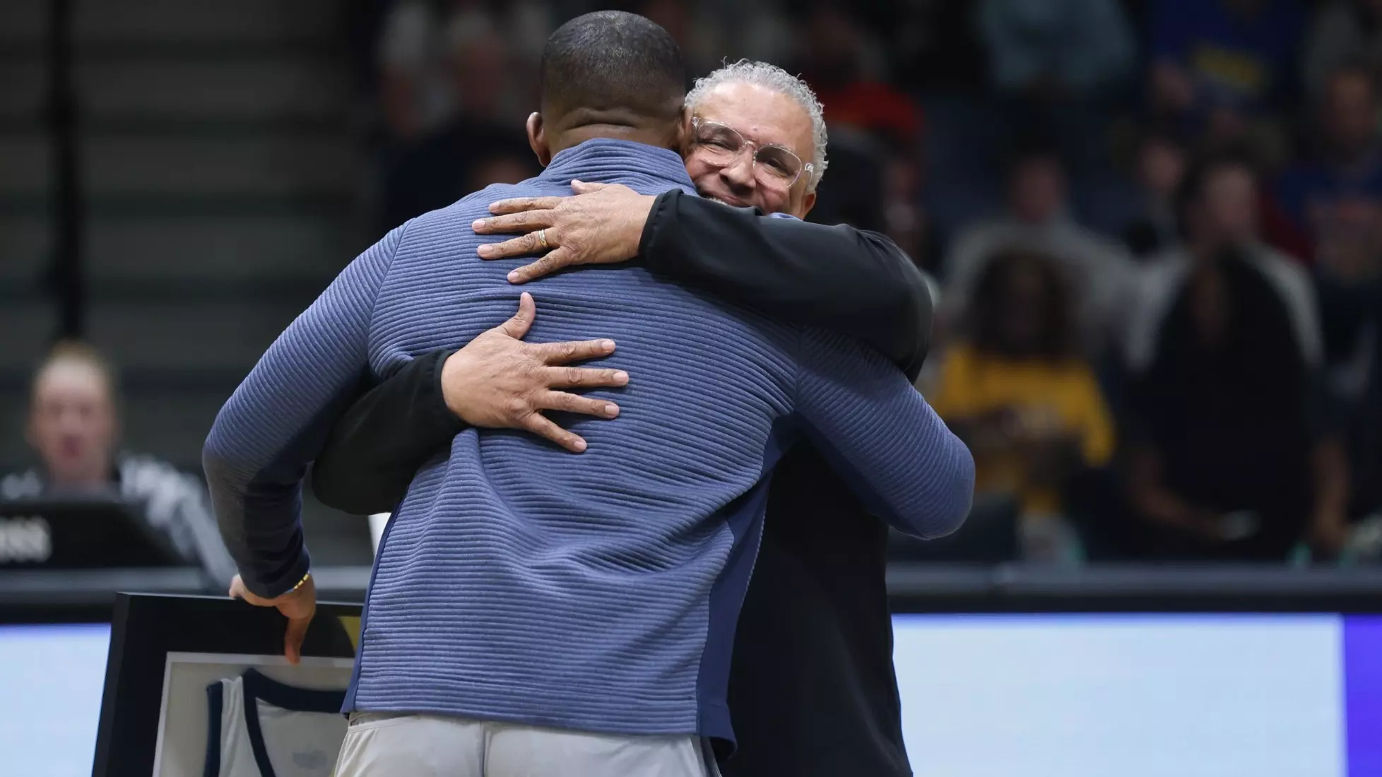 The Kansas City Roos wrapped up their home season on Senior Night in a powerful matchup against the Oral Roberts Golden Eagles, turning the arena into a celebration of resilience, pride, and Roos tradition. With a final score of 94–70 with the Golden Eagles winning, the night was about more than the scoreboard. It was about honoring the senior class for their leadership, commitment, and lasting impact on the program. From emotional pregame recognitions to high-energy plays and a packed crowd filled with family, friends, and fans. As the Roos close the chapter on their home season, their focus now shifts to postseason play as they head into the Summit League Tournament, carrying momentum, unity, and Roos pride into championship season.