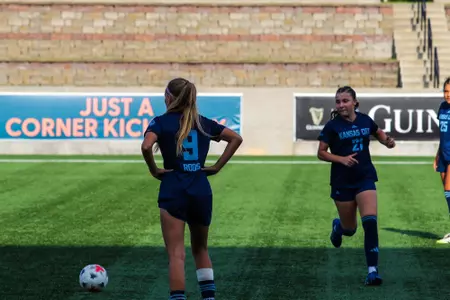 KCWSOC_vs._Creighton_K.Edwards