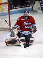 No. 19 New Hampshire Blanks No. 17 UMass Lowell, 2-0 Image