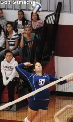 UMass Lowell Turns Back PR-Mayaguez (3-1), Queens (3-1) Image