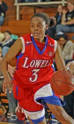 No. 20 Stonehill Nips UMass Lowell, 62-59 in Thriller Image
