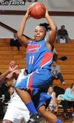 Strong Second Lifts River Hawks Over Southern New Hampshire, 66-57 Image