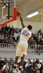 Bentley Edges UMass Lowell in a Thriller, 65-61 Image