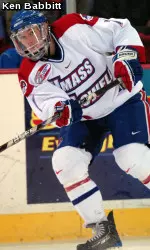 Early Scores Doom UMass Lowell, Massachusetts Wins 4-1 Image
