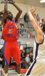 Second Half Stonehill Surge Sinks Men's Basketball, 69-58 Image