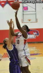 UMass Lowell Offense Explodes, Downs Chargers 92-56 Image