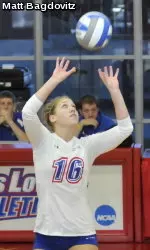 Volleyball Falls Short at Bridgeport, 3-1 Image