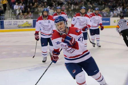 Zack Kamrass scores against Notre Dame 11/23/13
