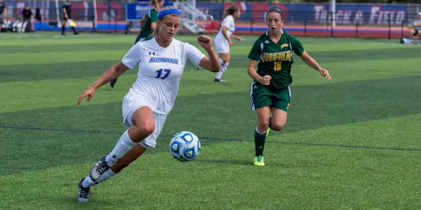 Stephanie Groffie v Siena
