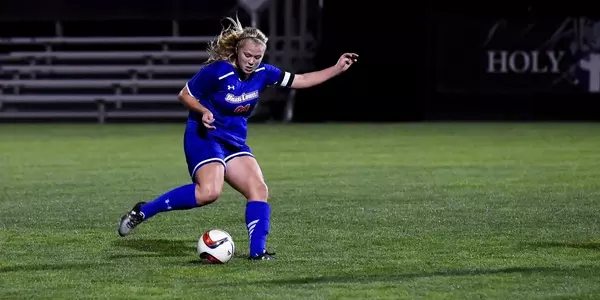 Erin Scanlon scores against Holy Cross
