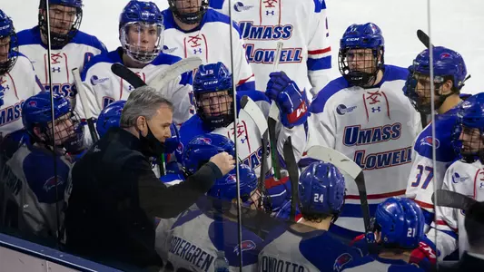 Hockey Huddle