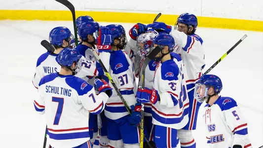 Hockey Huddle