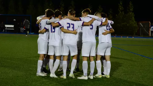 MSOC Huddle vs. Yale