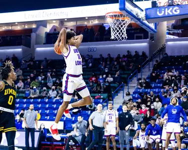 Brooks dunk