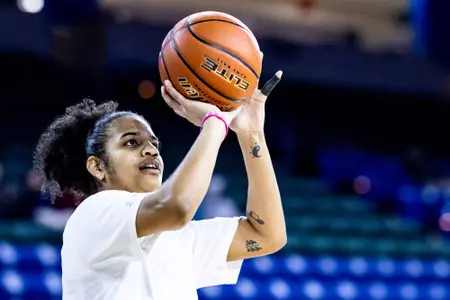 January 28, 2023, Lowell, MA:
The Umass Lowell Women’s Basketball team takes on the UNH Wildcats at the Tsongas Center in Lowell, Massachusetts. Saturday, January 28, 2023.
(Photo by Nick Grace/UMass Lowell Athletics)