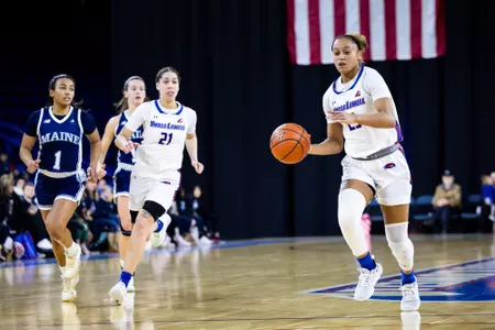January 25, 2023, Lowell, MA:
The Umass Lowell Women’s Basketball team takes on the UMaine Blackbears at the Tsongas Center in Lowell, Massachusetts. Wednesday, January 25, 2023.
(Photo by Nick Grace/UMass Lowell Athletics)