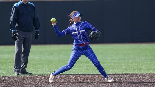 Brenna Davenport Throwing