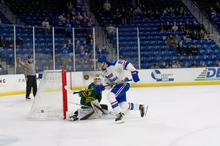 Dillan Bentley Shootout Goal vs. Vermont 2024