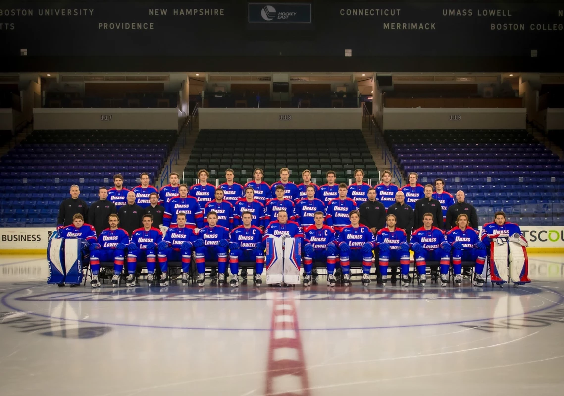 Hockey Team Photo 2024-25