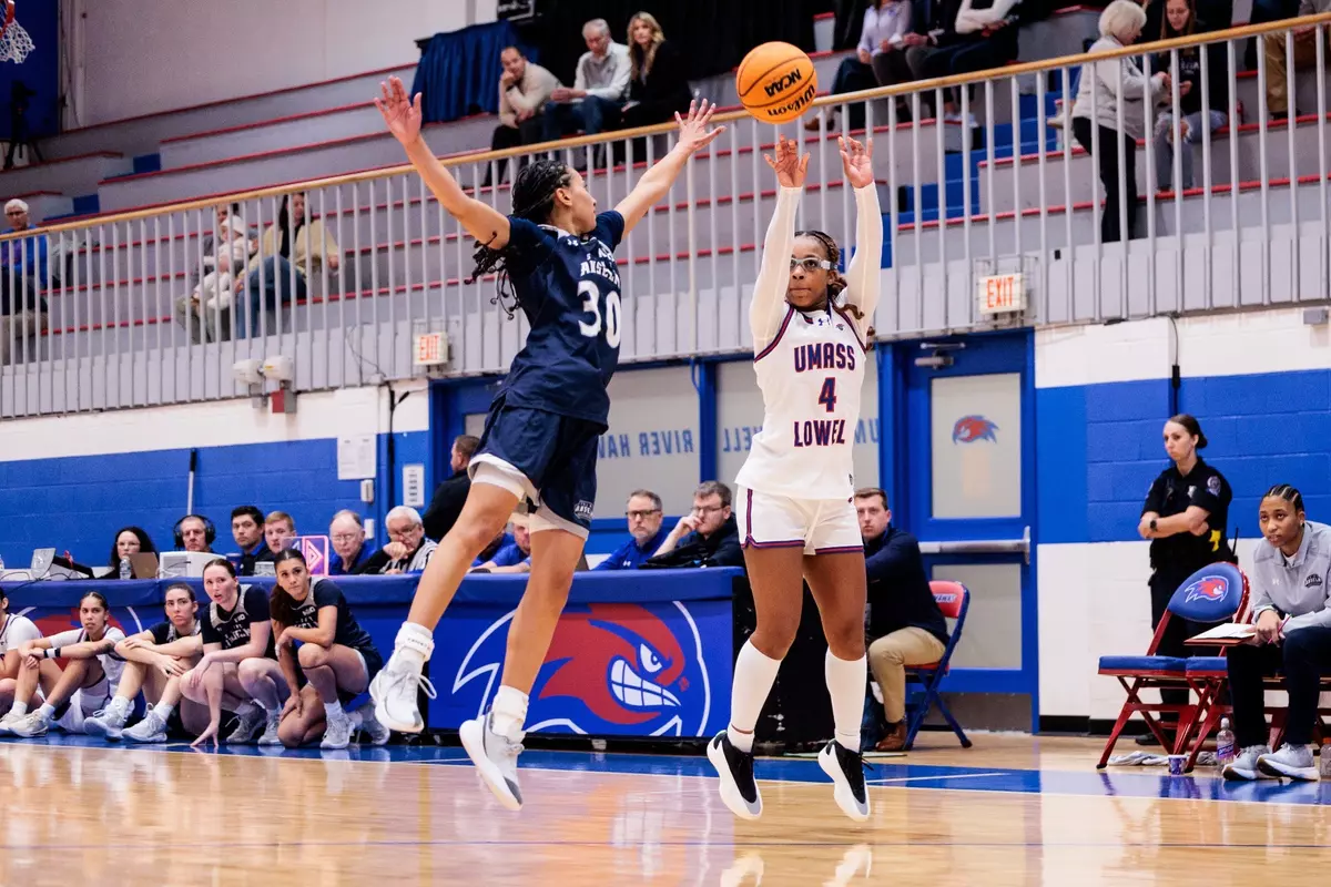 WBB vs. Saint Anselm_Paris Gilmore