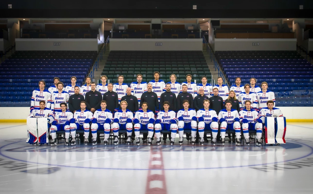 2025-26 Hockey Team Photo