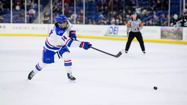 Dalyn Wakely shooting puck vs. PC