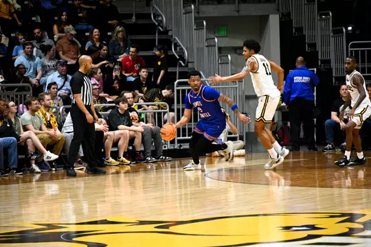 Angel Montas Jr. dribbling