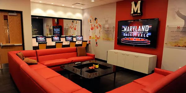 Women?s Hoops Enjoys Locker Room Redesign