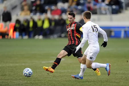 Metzger Named to MAC Hermann Trophy Watch List