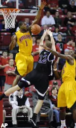 Maryland Overpowers Holy Cross, 73-48