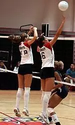 Volleyball Terps Fall To Southern Methodist, 3-2