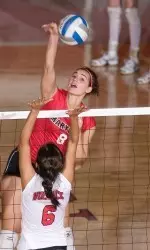 Terp Volleyball Defeats FIU, 3-2