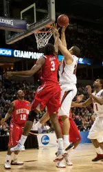 Terps Top Houston, 89-77, in NCAAs