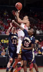 Maryland Overpowers Quinnipiac, 72-52