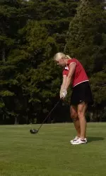 Stepanek in Top 10 at ACC Women's Golf