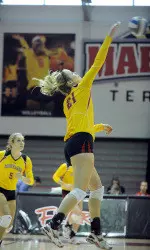 Maryland Finishes Off Delaware