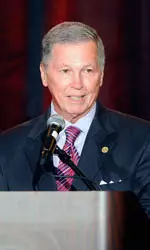 Holliday Receives Lifetime Achievement Award