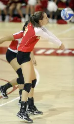 Volleyball Loses in Four at Virginia