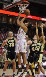 #5 Terps Roll the Mount, 88-47, in Opener