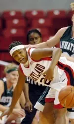 TIM PEELER: Wolfpack Women Set School Record with 14 Blocked Shots
