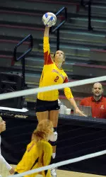 Terps' Volleyball Sweeps Howard