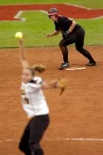 Softball Hosts Final Fall Tournament
